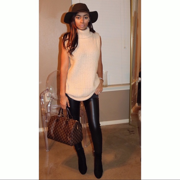 Meet your Posher, Shayla - Picture 2 of 4